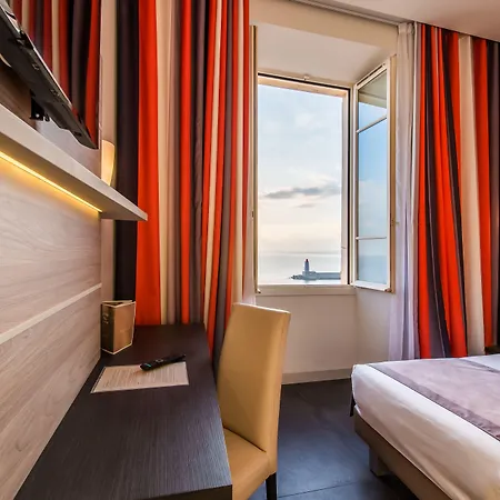 Le Saint Paul 3* Nice