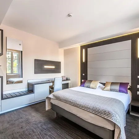 Le Saint Paul Hotell 3*