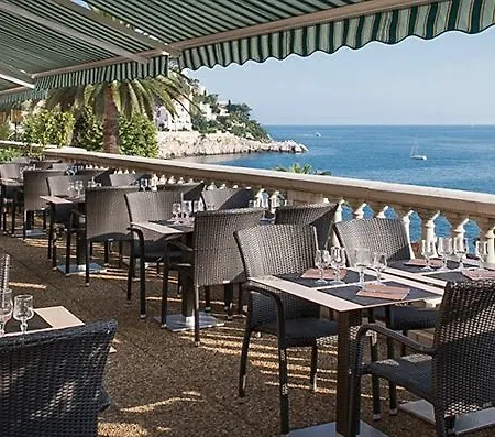Le Saint Paul Hotel