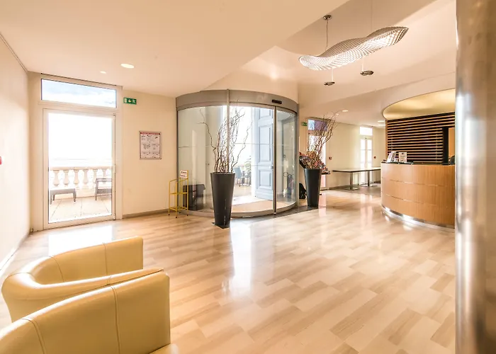 Le Saint Paul فندق