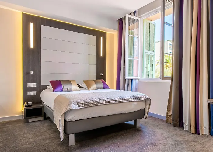 Le Saint Paul 3* نيس