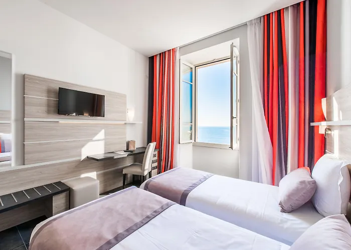 Le Saint Paul فندق نيس