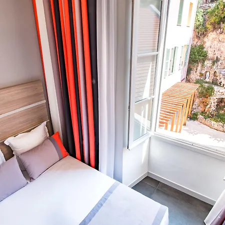 Le Saint Paul Hotel 3*