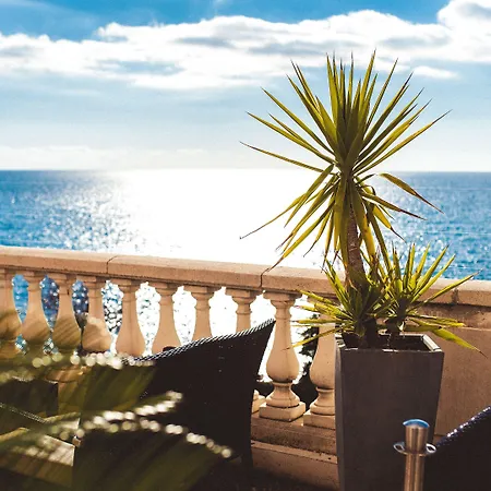 Le Saint Paul Hotel 3*