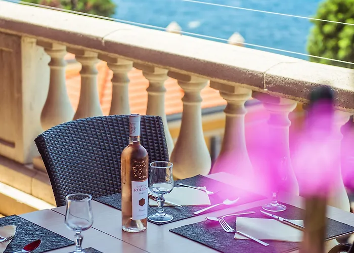 Hotel Le Saint Paul Nice