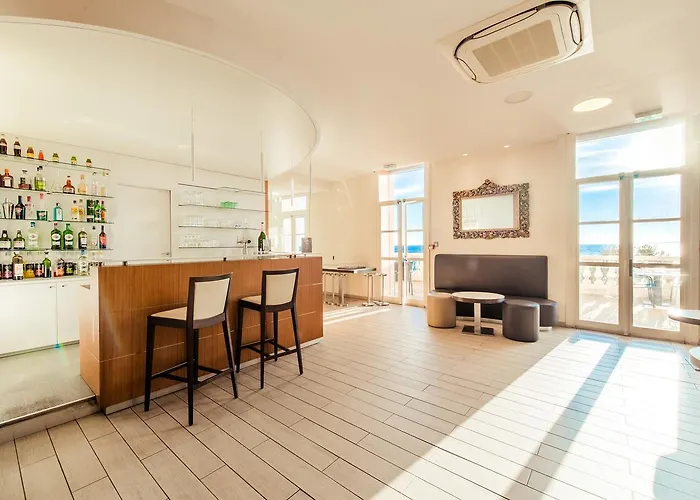 Hotel Le Saint Paul 3*