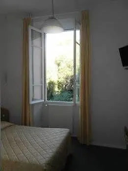 מלון Le Saint Paul 3*